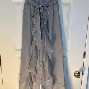 NEW Palazzo pant stripped wide leg, Size Small!